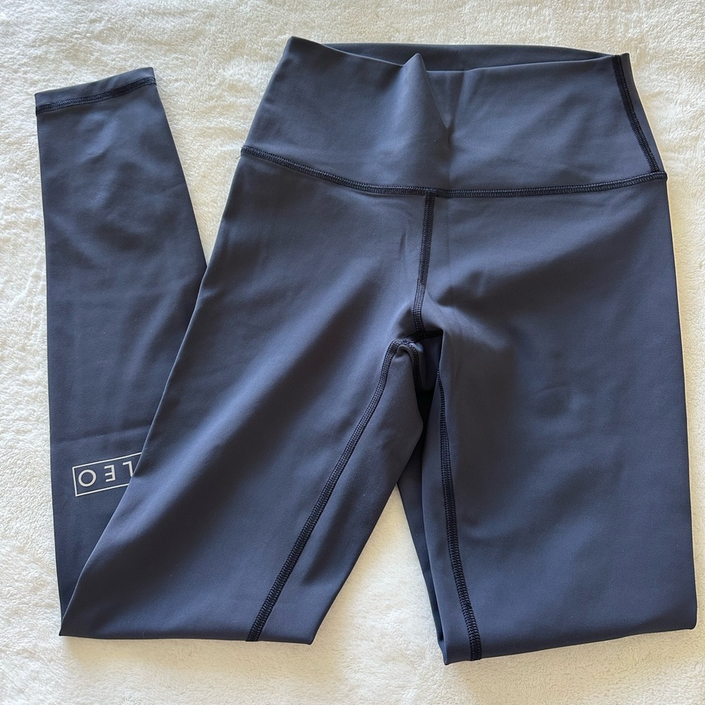 Fleo El Toro 25” Silky Silk Leggings